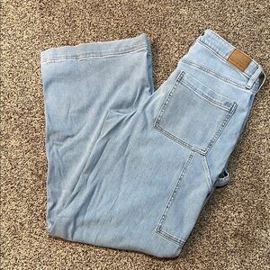 American Eagle Light Blue Jeans